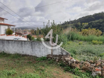 Terreno para Venda em Alcobaça e Vestiaria
