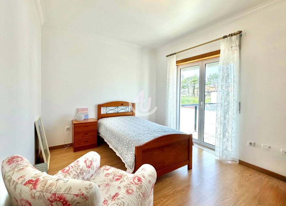 Apartamento T2 para Venda em Tornada e Salir do Porto Foto 11