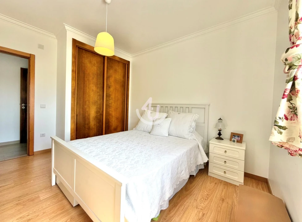 Apartamento T2 para Venda em Tornada e Salir do Porto Foto 20