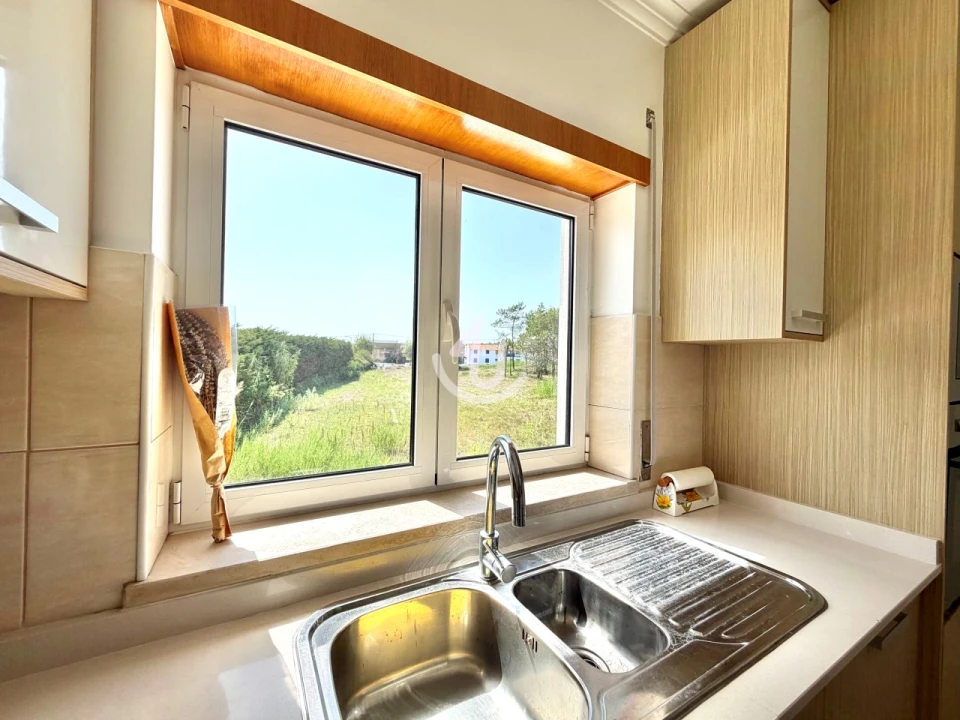 Apartamento T2 para Venda em Tornada e Salir do Porto Foto 8