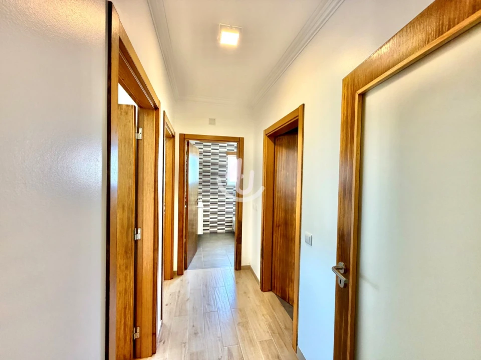 Apartamento T2 para Venda em Tornada e Salir do Porto Foto 6