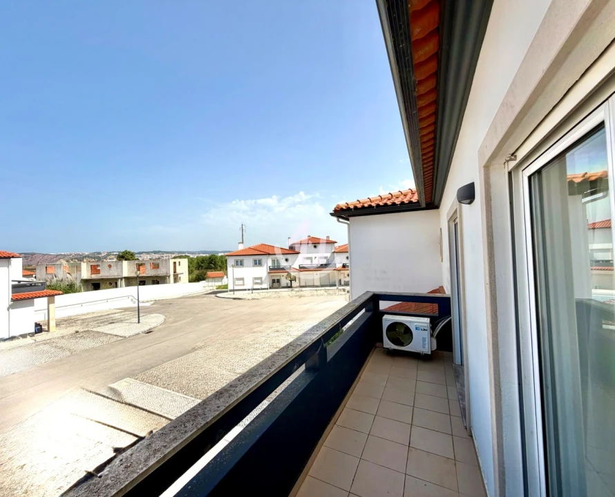 Apartamento T2 para Venda em Tornada e Salir do Porto Foto 29