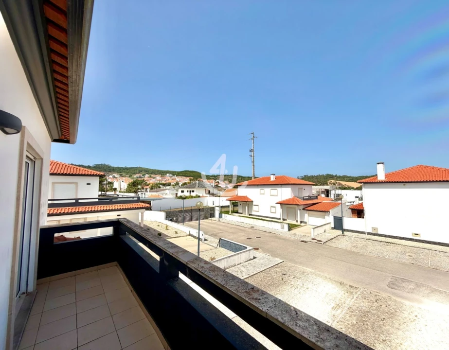 Apartamento T2 para Venda em Tornada e Salir do Porto Foto 32