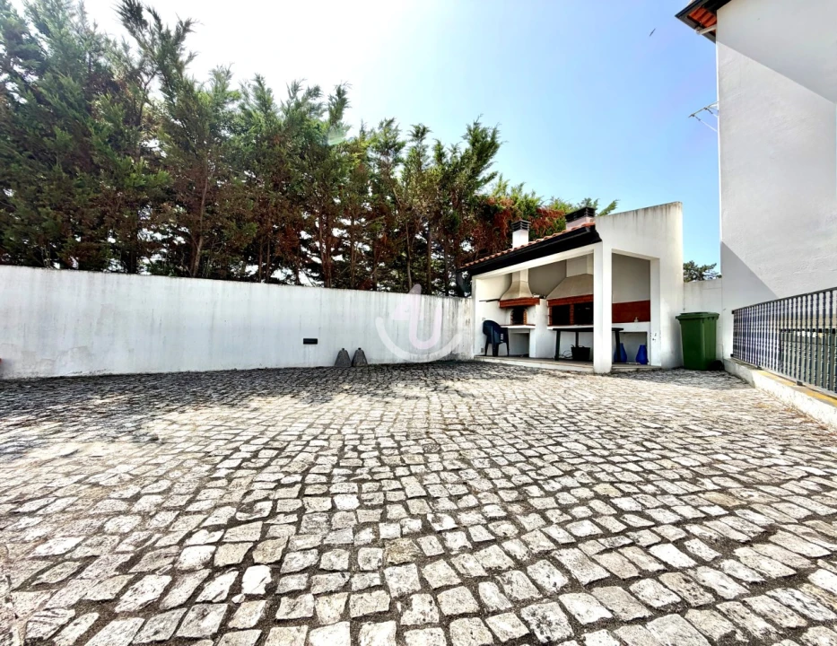 Apartamento T2 para Venda em Tornada e Salir do Porto Foto 43