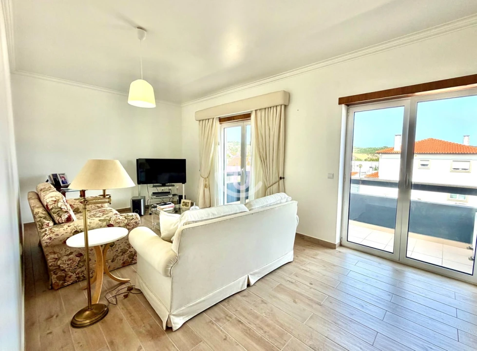 Apartamento T2 para Venda em Tornada e Salir do Porto Foto 35