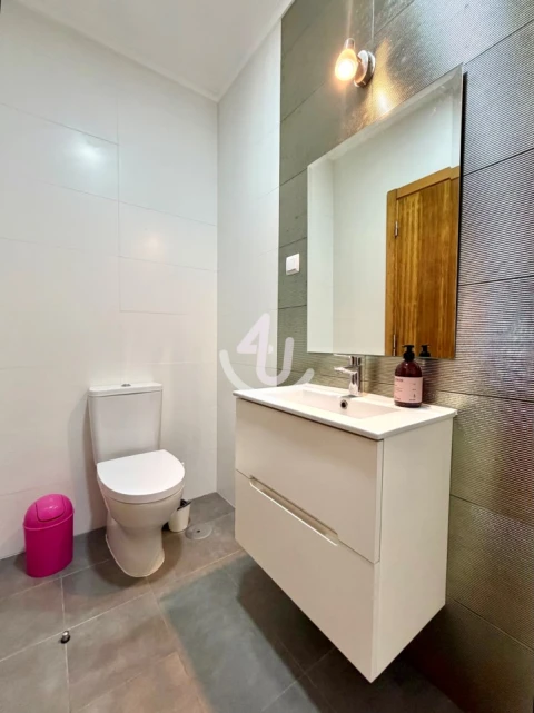 Apartamento T2 para Venda em Tornada e Salir do Porto