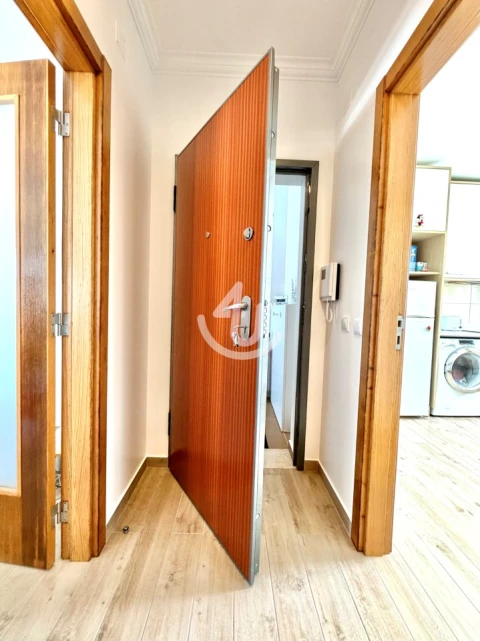 Apartamento T2 para Venda em Tornada e Salir do Porto
