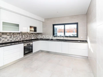 Apartamento T4 para Venda em Tavira (Santa Maria e Santiago)