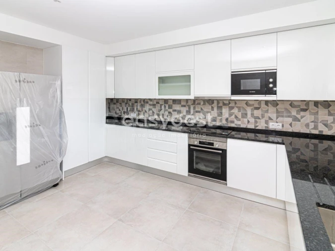 Apartamento T4 para Venda em Tavira (Santa Maria e Santiago) Foto 2
