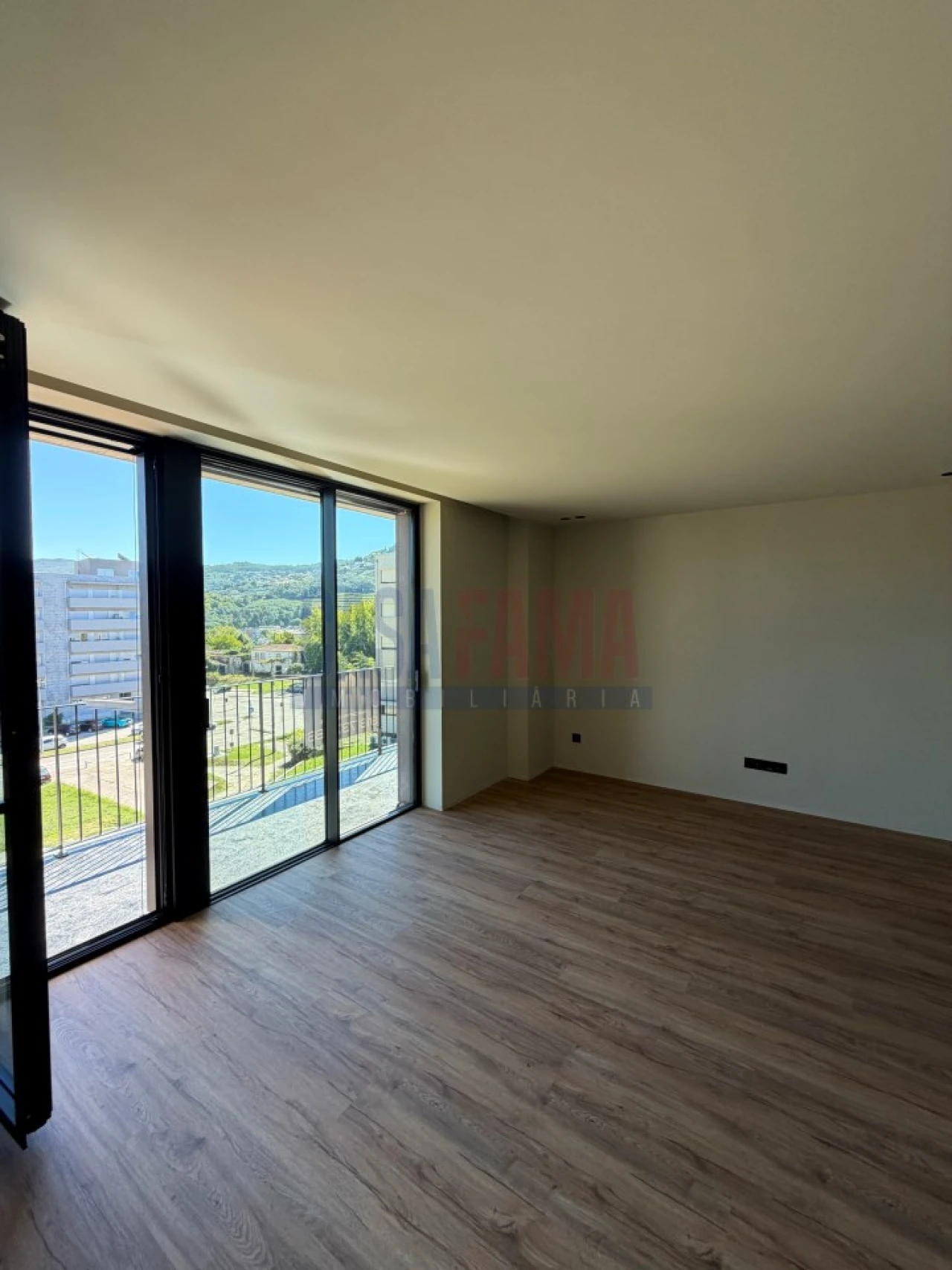 Apartamento T2 para Venda em Gualtar Foto 5