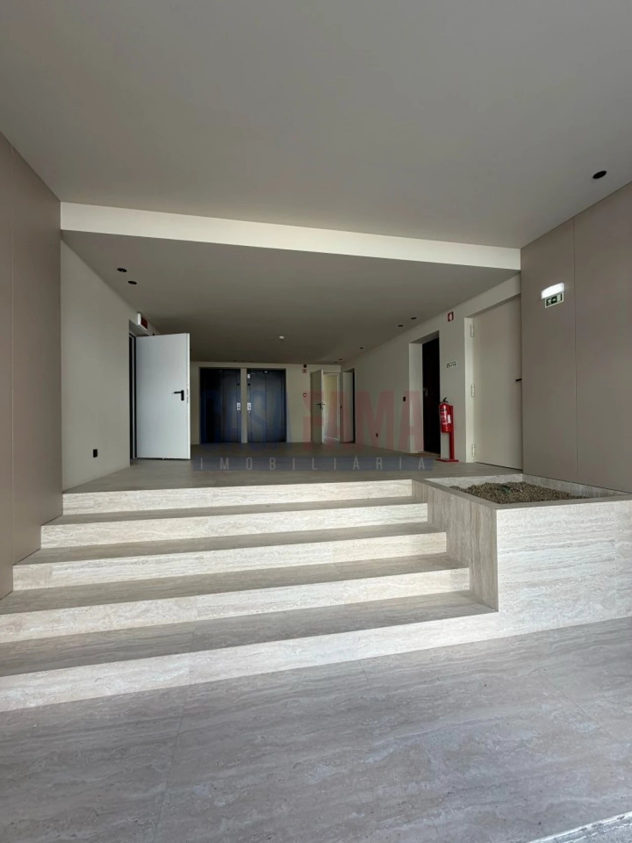 Apartamento T2 para Venda em Gualtar Foto 15