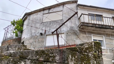 Moradia T3 para Venda em Candemil