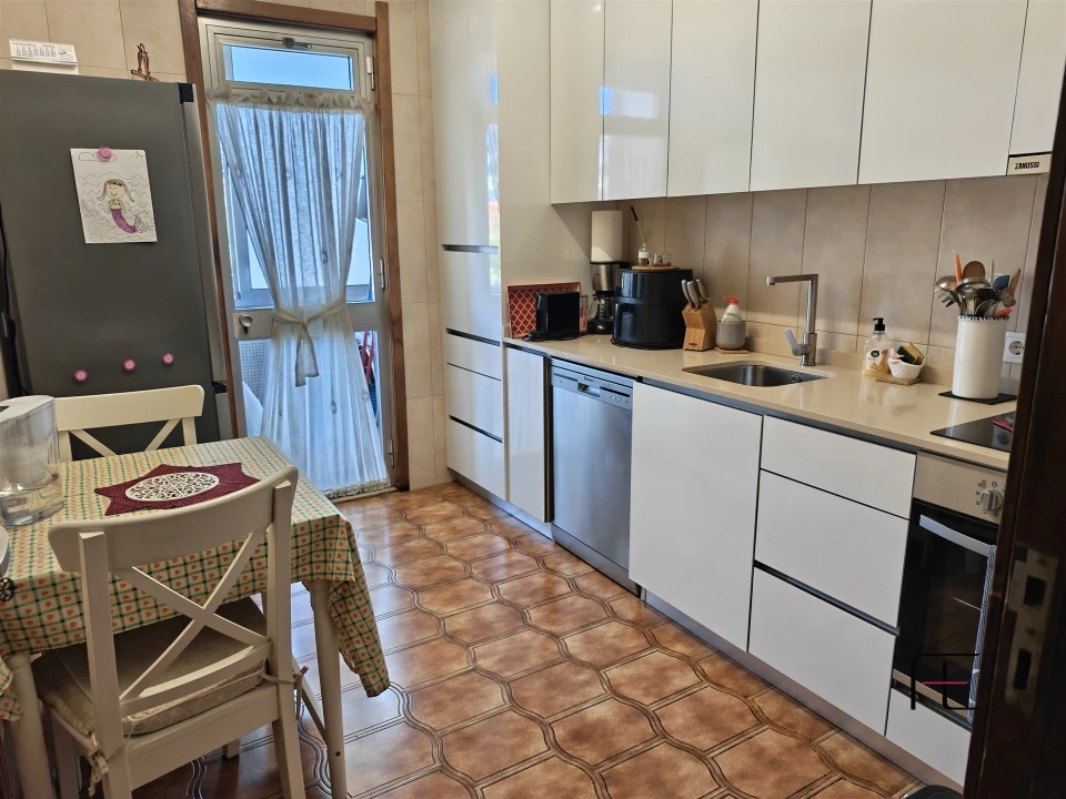 Apartamento T3 para Venda em Bonfim Foto 4