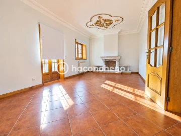 Moradia T3 para Venda em Friastelas