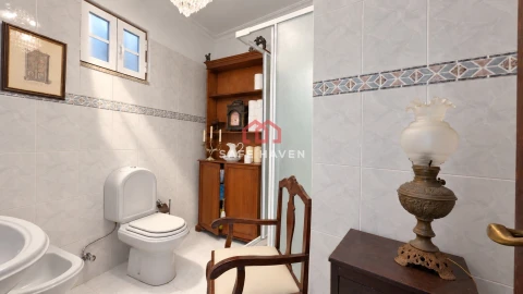 Moradia T6 para Venda em Tavares (Chãs, Várzea e Travanca)