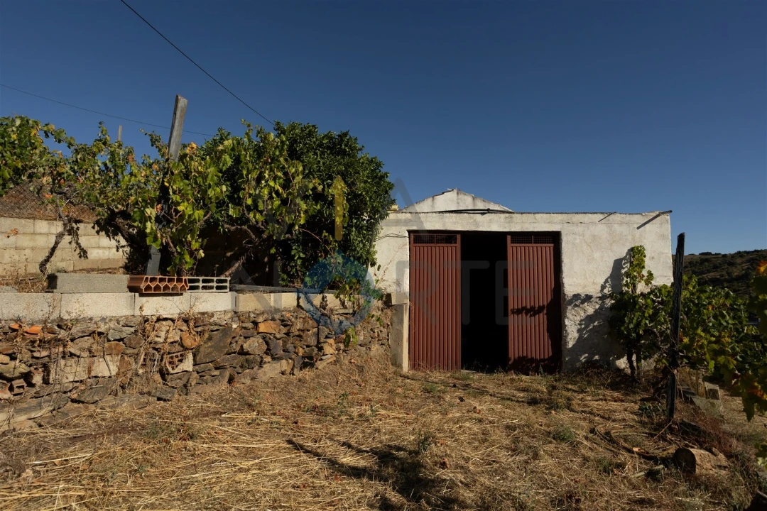 Moradia T2 para Venda em Ferradosa e Sendim da Serra Foto 36