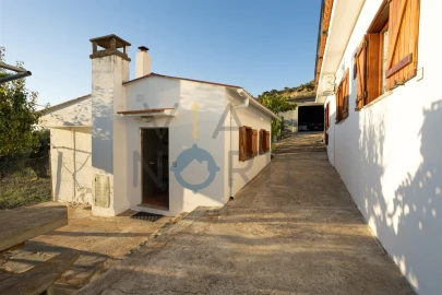 Quinta T1 para Venda em Eucisia, Gouveia e Valverde