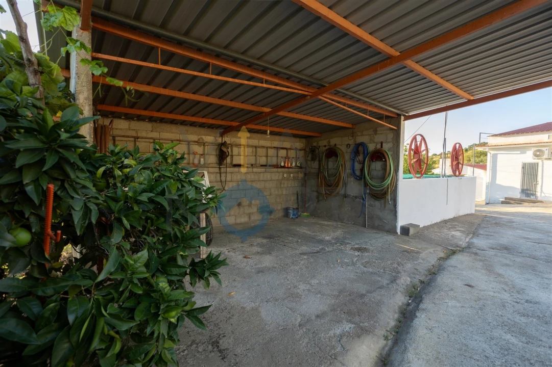 Quinta T1 para Venda em Eucisia, Gouveia e Valverde Foto 5