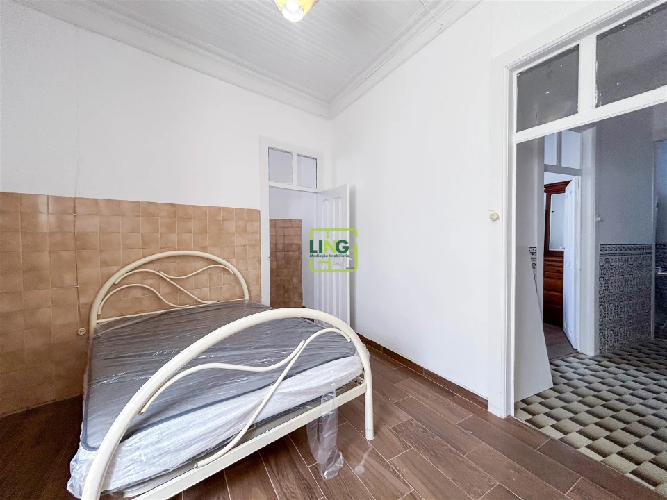 Apartamento T2 para Arrendamento em Castelo Branco Foto 14