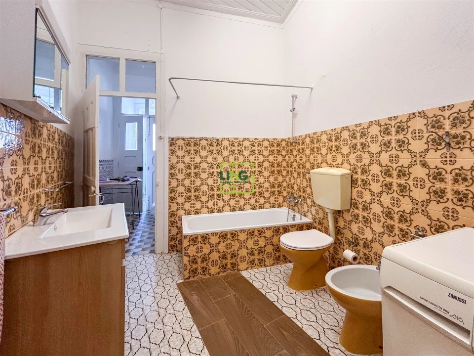 Apartamento T2 para Arrendamento em Castelo Branco Foto 6
