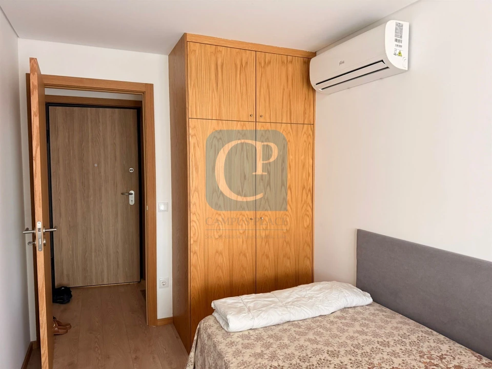 Apartamento T1 para Arrendamento em Rio Tinto Foto 6