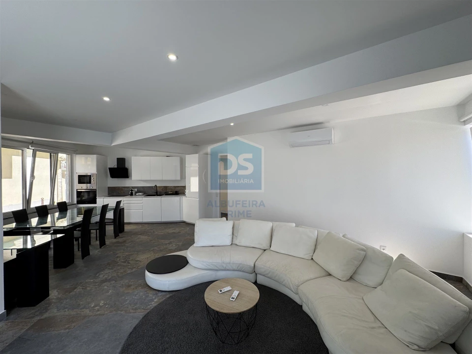 Apartamento T3 para Venda em Quarteira Foto 9