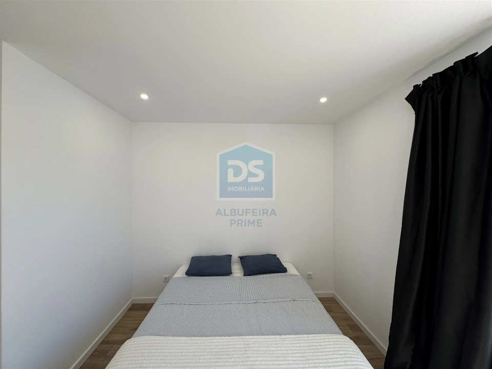 Apartamento T3 para Venda em Quarteira Foto 30