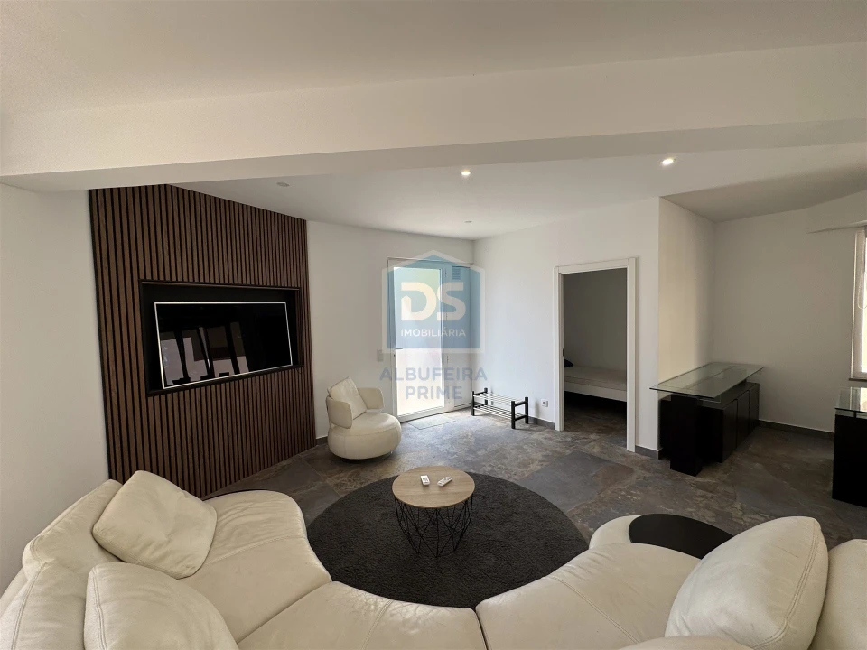 Apartamento T3 para Venda em Quarteira Foto 3