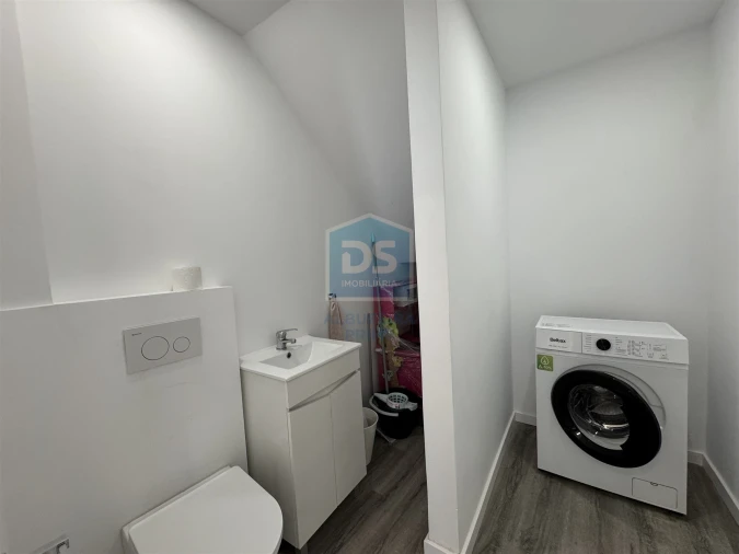 Apartamento T3 para Venda em Quarteira Foto 32