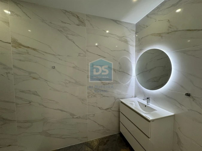 Apartamento T3 para Venda em Quarteira Foto 23
