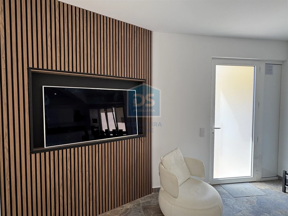 Apartamento T3 para Venda em Quarteira Foto 4