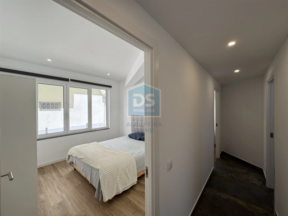 Apartamento T3 para Venda em Quarteira Foto 19
