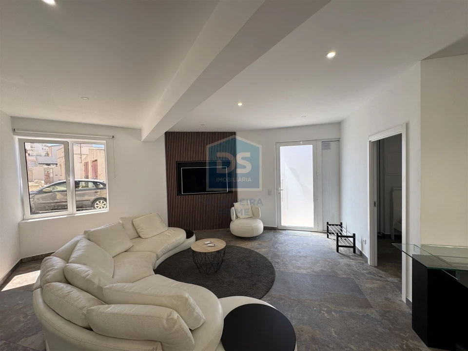 Apartamento T3 para Venda em Quarteira Foto 6