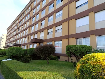Apartamento T0 para Venda em São Mamede de Infesta e Senhora da Hora