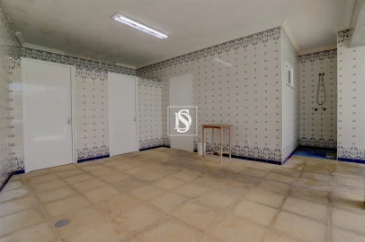 Moradia T4 para Venda em Gondifelos, Cavalões e Outiz
