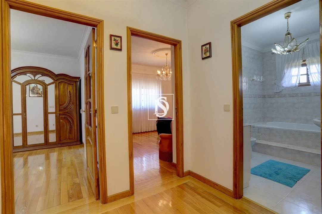 Moradia T4 para Venda em Gondifelos, Cavalões e Outiz Foto 31