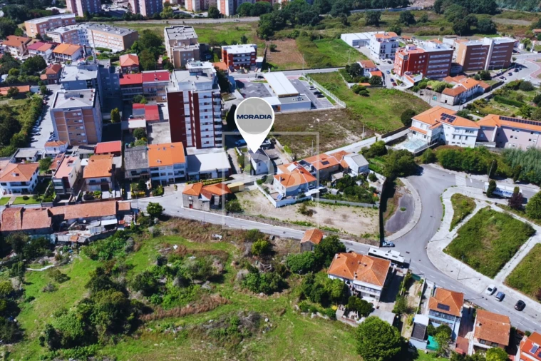 Moradia T3 para Venda em Aguas Santas Foto 30