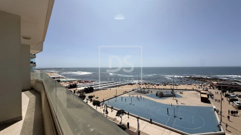 Apartamento T6 para Venda em Póvoa de Varzim, Beiriz e Argivai