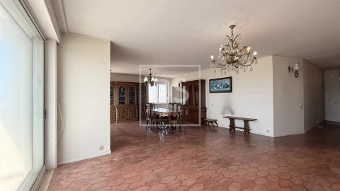 Apartamento T6 para Venda em Póvoa de Varzim, Beiriz e Argivai