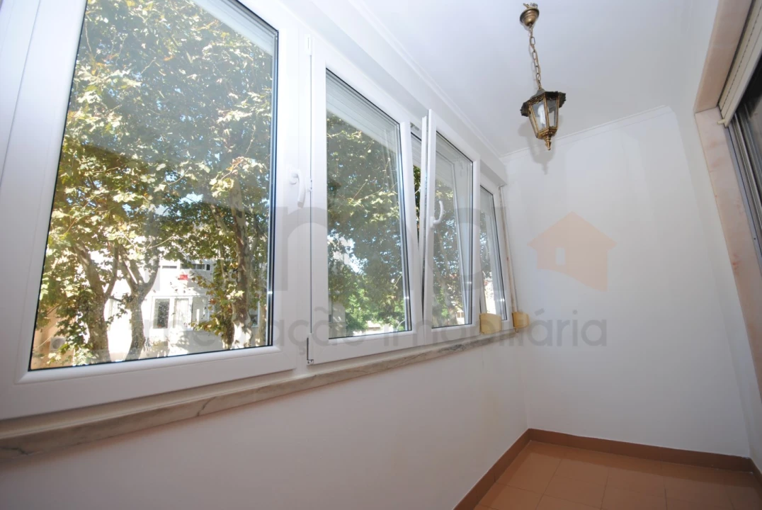 Apartamento T2 para Venda em Algés, Linda-A-Velha e Cruz Quebrada-Dafundo Foto 9