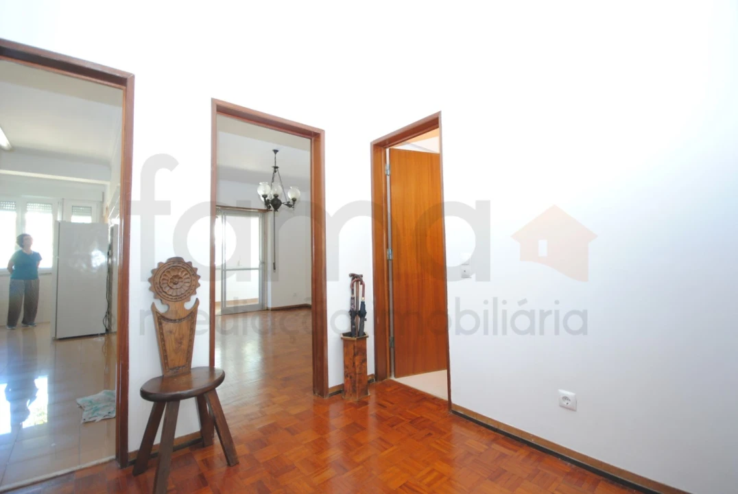 Apartamento T2 para Venda em Algés, Linda-A-Velha e Cruz Quebrada-Dafundo Foto 17
