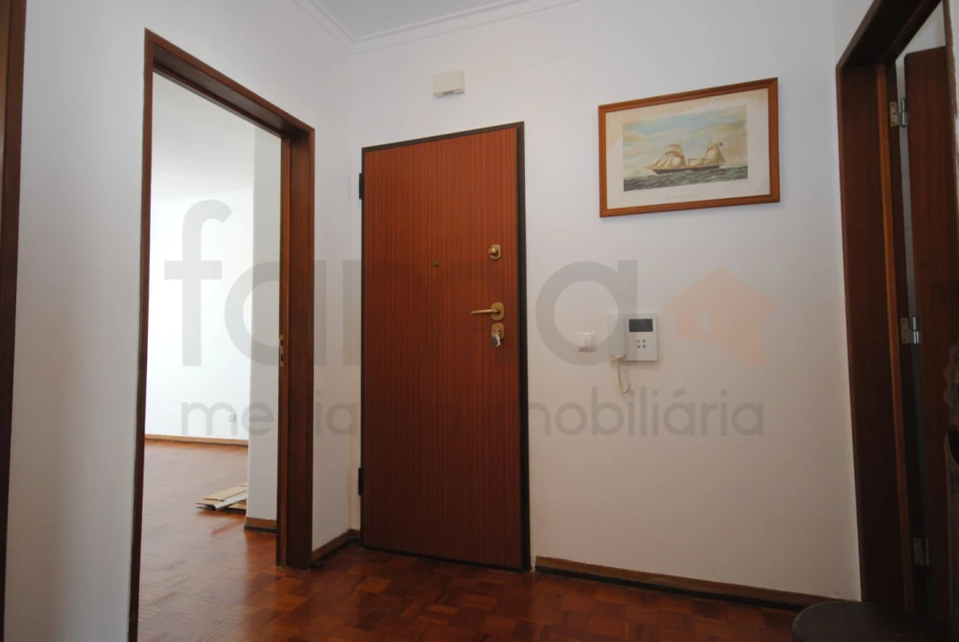 Apartamento T2 para Venda em Algés, Linda-A-Velha e Cruz Quebrada-Dafundo Foto 21