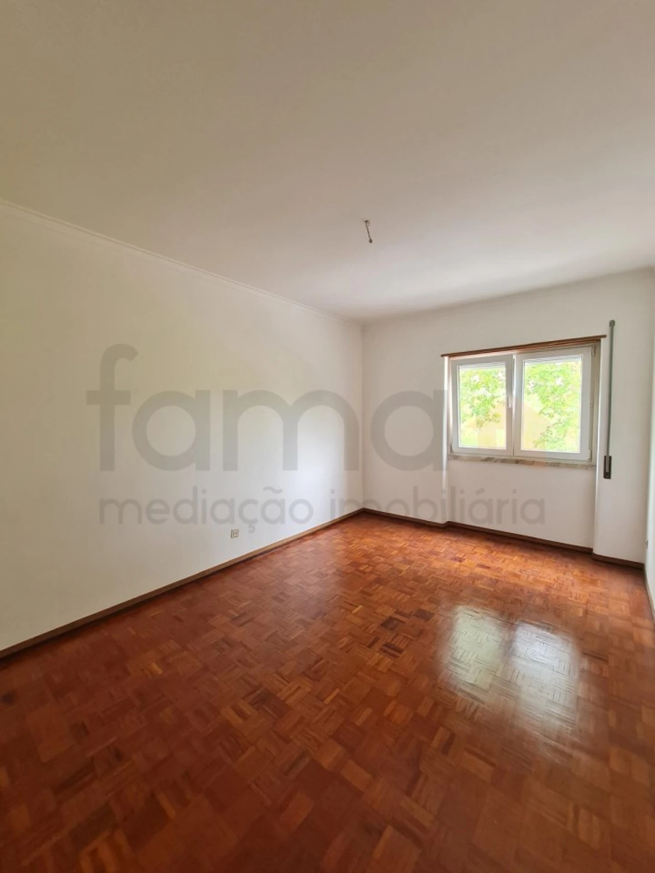 Apartamento T2 para Venda em Algés, Linda-A-Velha e Cruz Quebrada-Dafundo Foto 5
