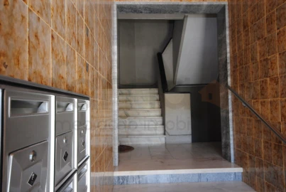 Apartamento T2 para Venda em Algés, Linda-A-Velha e Cruz Quebrada-Dafundo