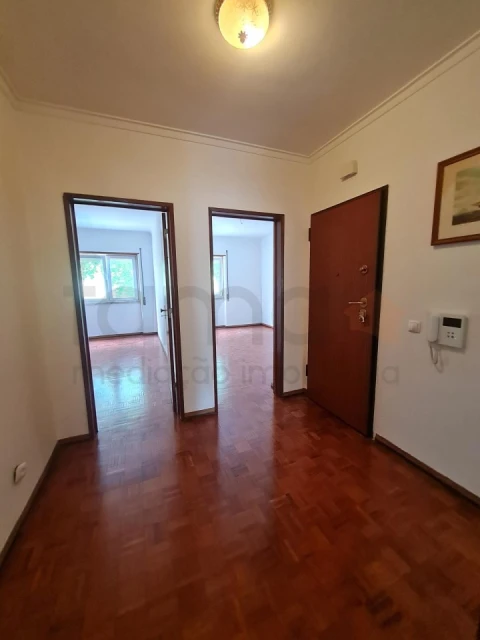 Apartamento T2 para Venda em Algés, Linda-A-Velha e Cruz Quebrada-Dafundo