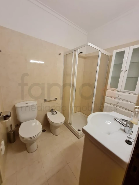 Apartamento T2 para Venda em Algés, Linda-A-Velha e Cruz Quebrada-Dafundo