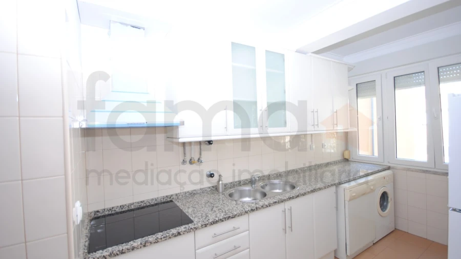 Apartamento T2 para Venda em Algés, Linda-A-Velha e Cruz Quebrada-Dafundo