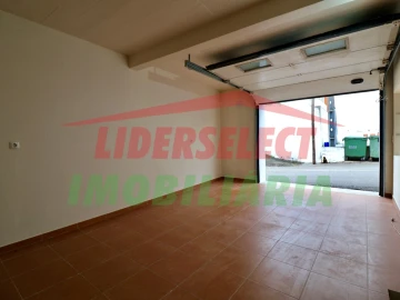 Moradia T3 para Venda em São Pedro da Cadeira