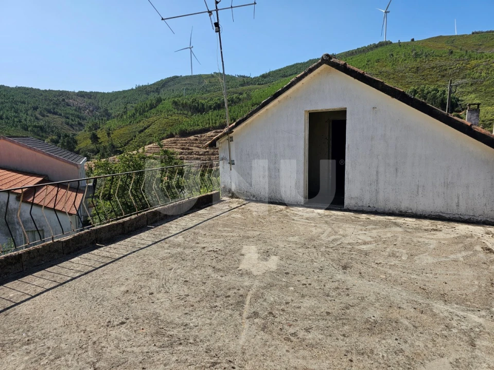 Moradia T3 para Venda em Orvalho Foto 20