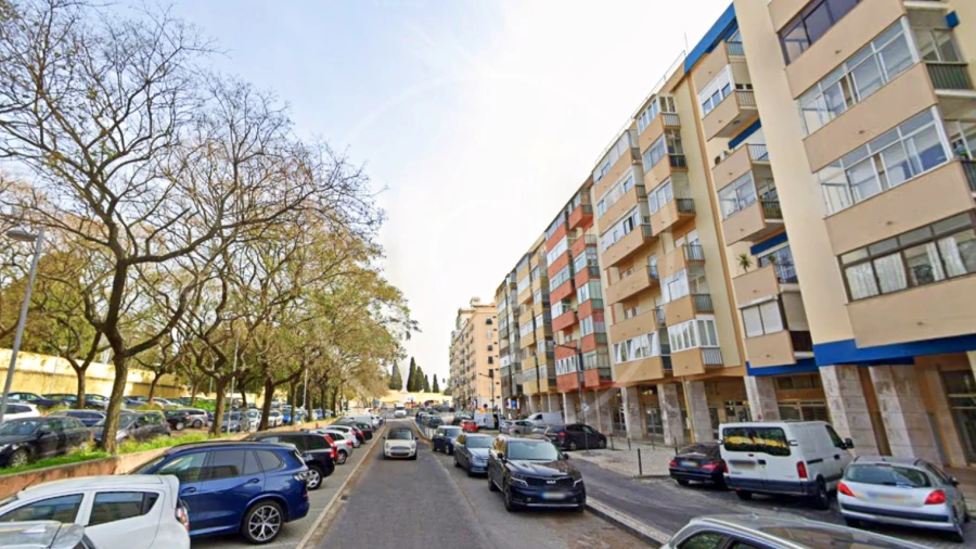 Apartamento T3 para Venda em Benfica